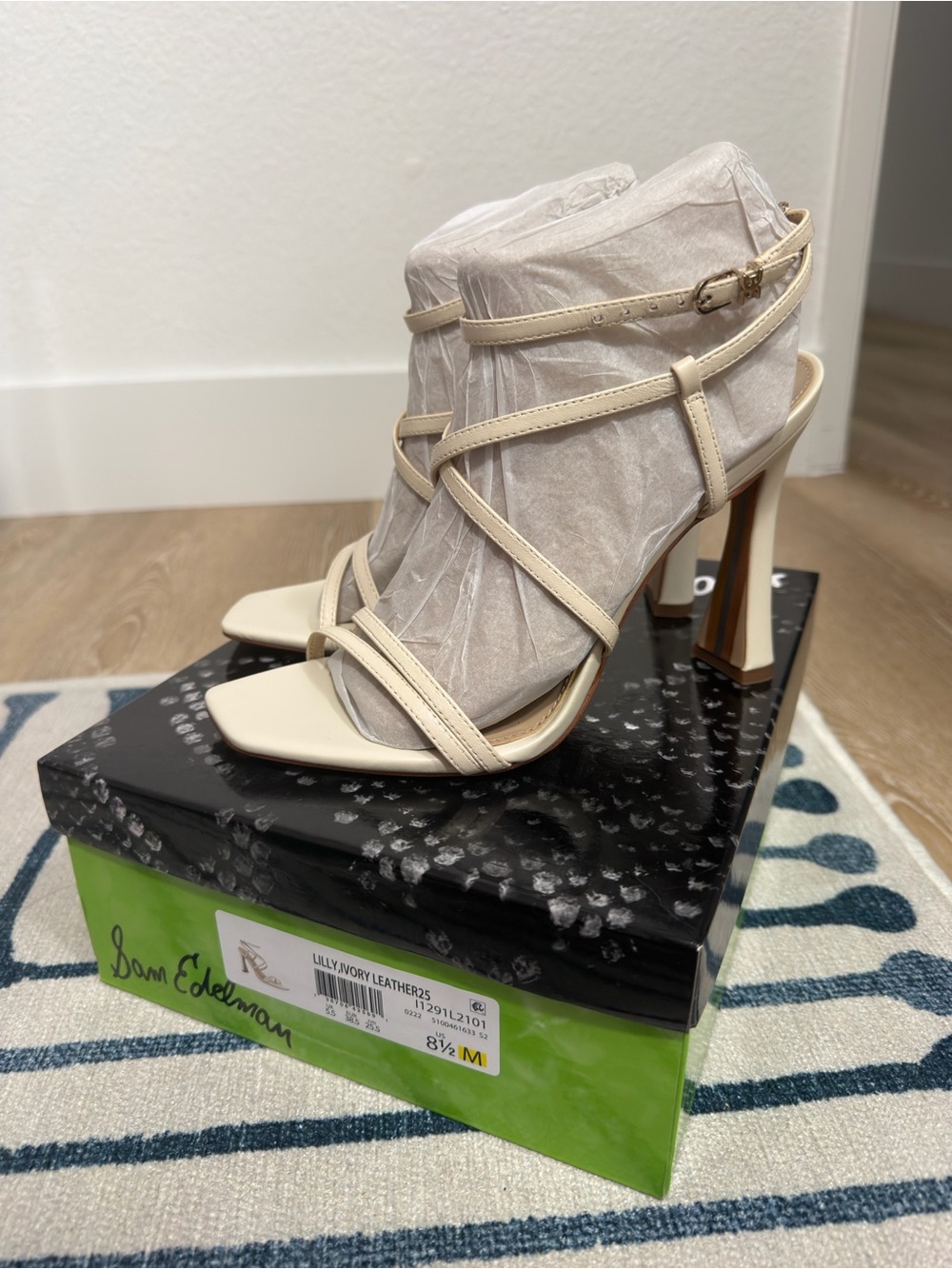 NEVER WORN: Sam Edelman Lilly Ivory Leathers 8.5 - Picture 3 of 7